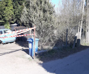 Potężny pożar przyczepy pod Warszawą. W zgliszczach znaleziono ciało