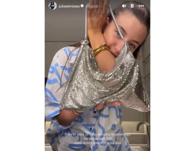Julia Wieniawa pociesza się na wakacjach luksusowymi zakupami. Ta torebka kosztuje krocie!