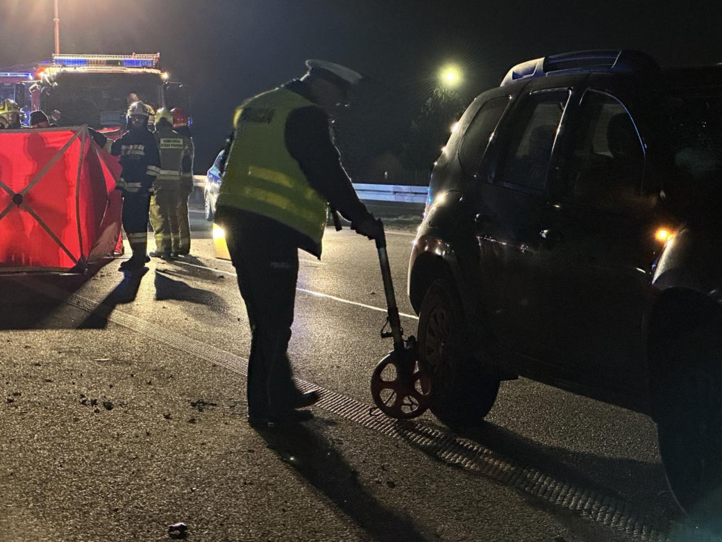 Tragiczny wypadek na krajowej "siódemce". Nie żyje pieszy