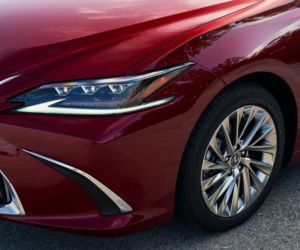 Lexus ES z napędem AWD