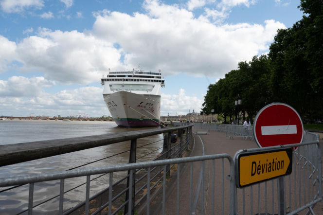Badania potwierdziły na statku w Bordeaux przypadek wirusa powodującego zakażenie pokarmowe