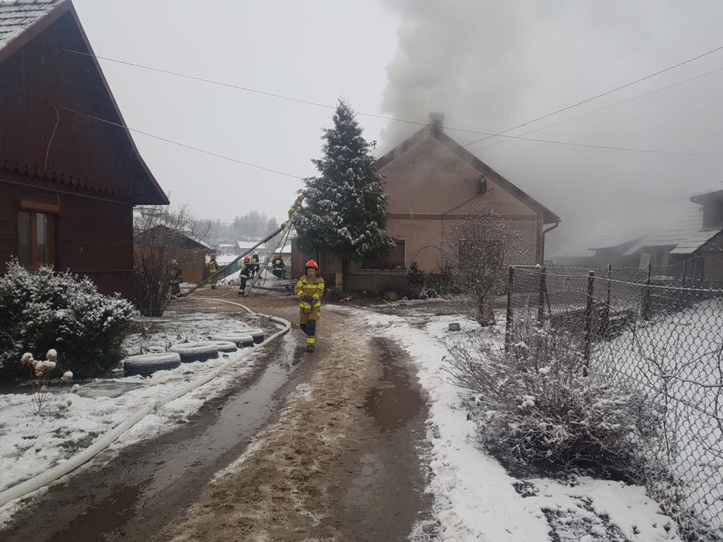 Groźny pożar w Łękawicy koło Skrzyszowa