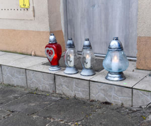 Tragedia w Chełmnie! Matka i trójka dzieci nie żyją po zatruciu czadem