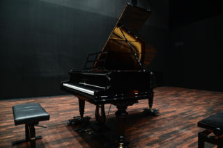 Ponad 160‑letni fortepian wrócił do Szczecina. Zabrzmiał tam, gdzie grał przed wojną