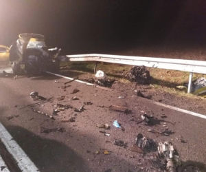 Tragiczny wypadek w Jeziorach Wielkich! Nie żyje młody kierowca! [ZDJĘCIA]