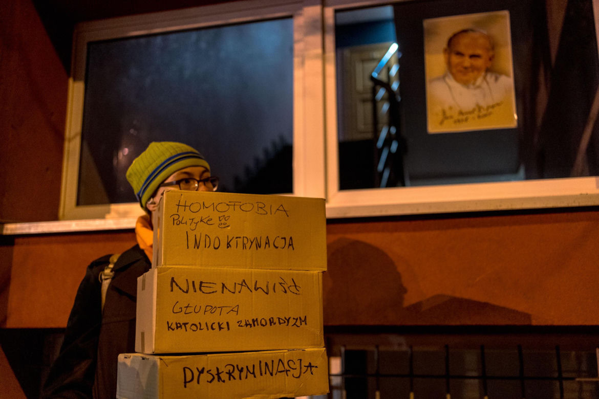Taniec dla edukacji. Tak żegnano w Krakowie Barbarę Nowak