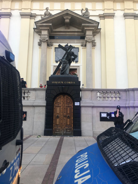 Protest na Krakowskim Przedmieściu