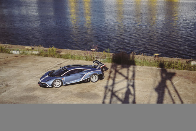 Arrinera Hussarya GT