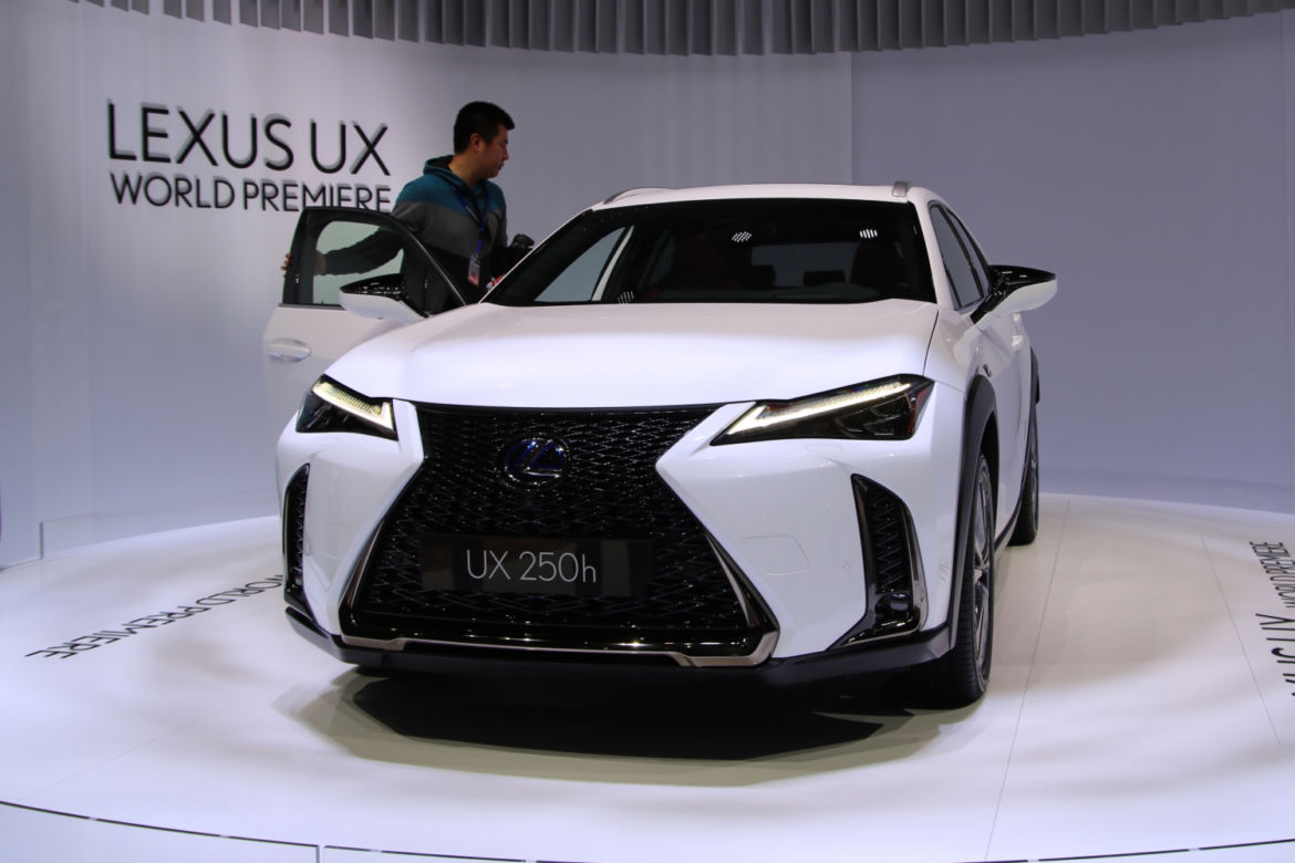 Lexus UX