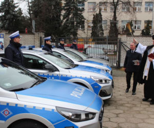 Nowe radiowozy marki Hyundai w Łowiczu