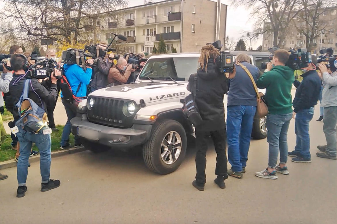 Sławomir Nowak spod aresztu odjechał Jeepem Wranglerem