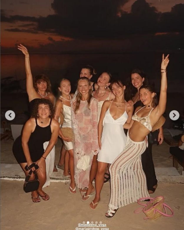 Julia Wieniawa i żona Marcina Prokopa szaleją na Bali. Spodziewaliście się takiej przyjaźni?