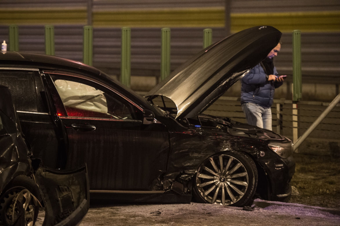 Antoni Macierewicz miał wypadek - jechał limuzyną BMW 750Li xDrive