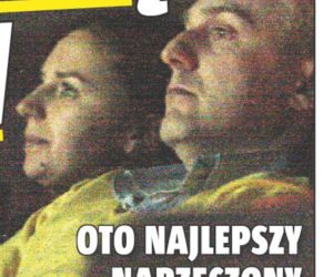 Ukochaną karmi popcornem