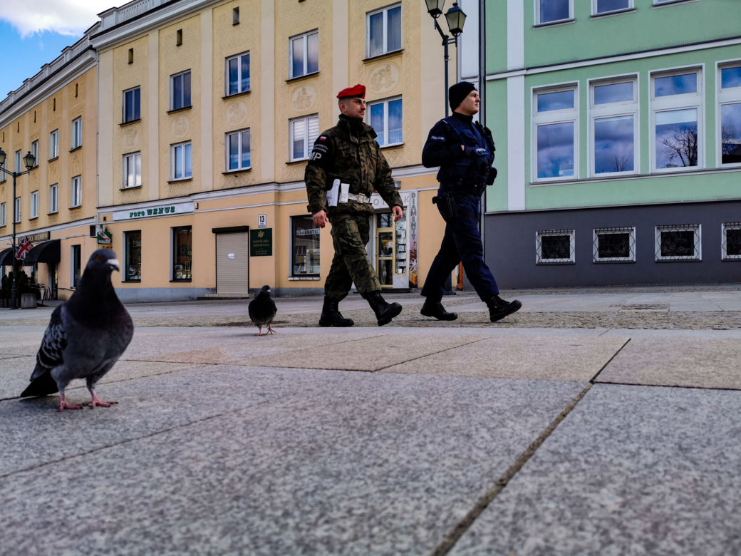 Woj. podlaskie. Sypią się mandaty! Policjanci sprawdzają czy Podlasianie stosują się do ograniczeń