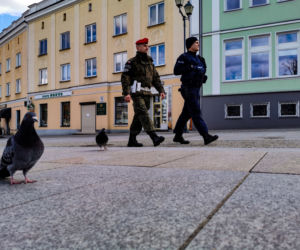 Woj. podlaskie. Sypią się mandaty! Policjanci sprawdzają czy Podlasianie stosują się do ograniczeń