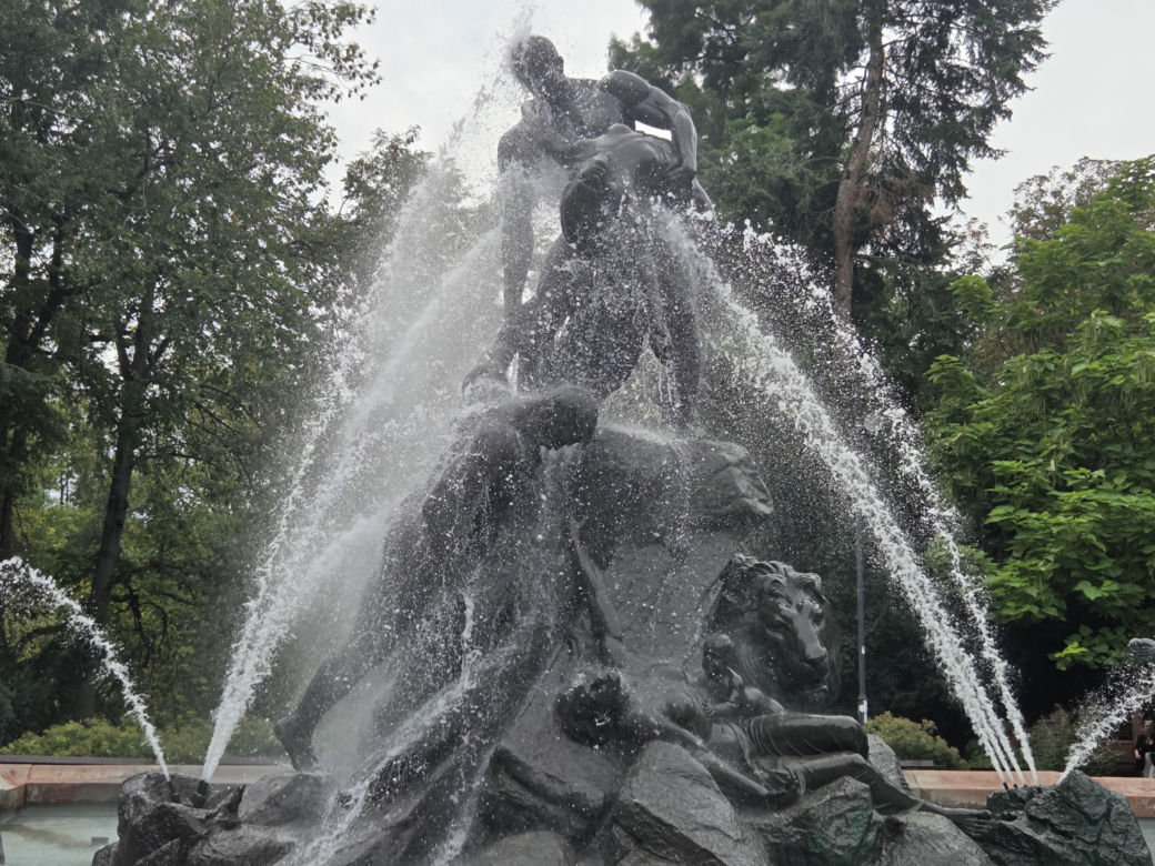 Rzeźby i pomniki, które tworzą Bydgoszcz. Poznaj symbole miasta