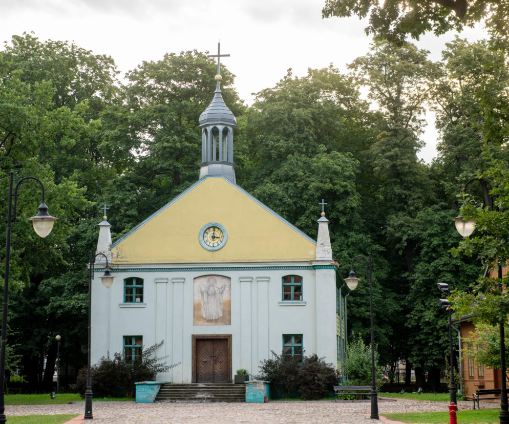 Zabytkowy kościoł ze Skansenu Łódzkiej Architektury Drewnianej odzyska dawny blask