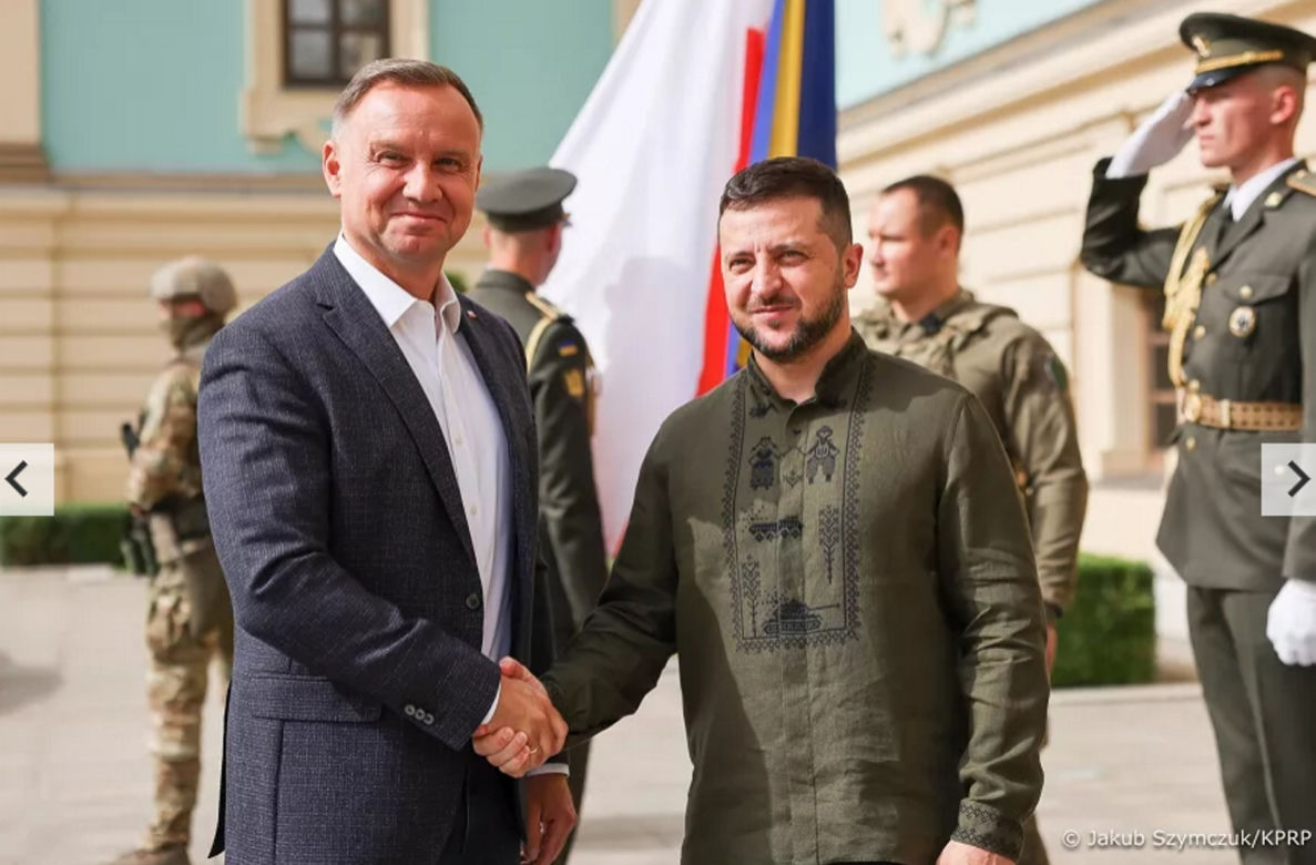 Andrzej Duda w Kijowie. Został uhonorowany w Alei Odważnych