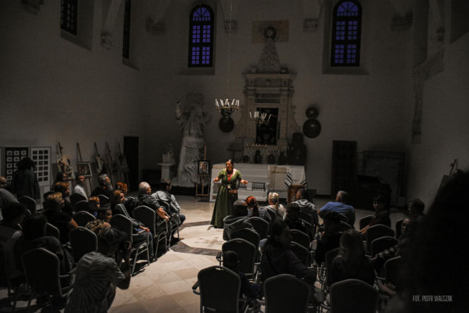 Szydłów. Nocne zwiedzanie, które podbija sieć