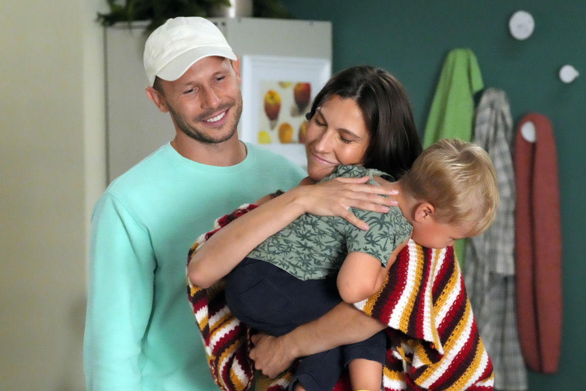 Barwy szczęścia odc. 3147. Regina (Kamila Kamińska), Franek (Mateusz Banasiuk), Kamilek (Władek Domański)