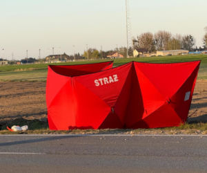 Dwa śmiertelne wypadki na drogach Mazowsza. Rowerzysta i motocyklista zginęli po potrąceniu