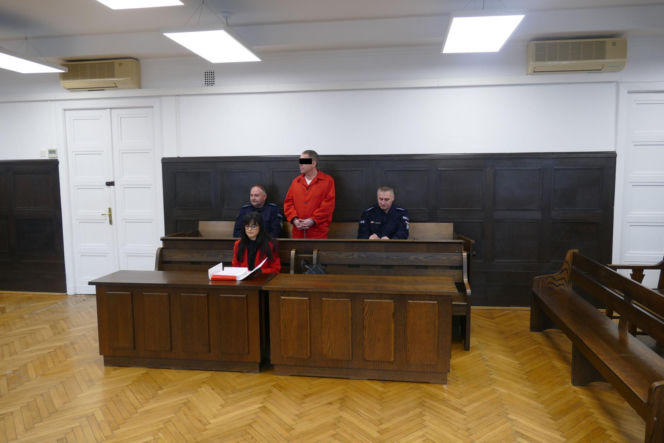 Ostrzelał braci i próbował zabić nożem znajomego. „Nie wiem, czy nim go uderzyłem”