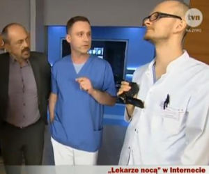 Lekarze nocą. Wilecki (Marcin Tyrol), Guła (Adam Cywka), Leon Jasiński (Jacek Koman)