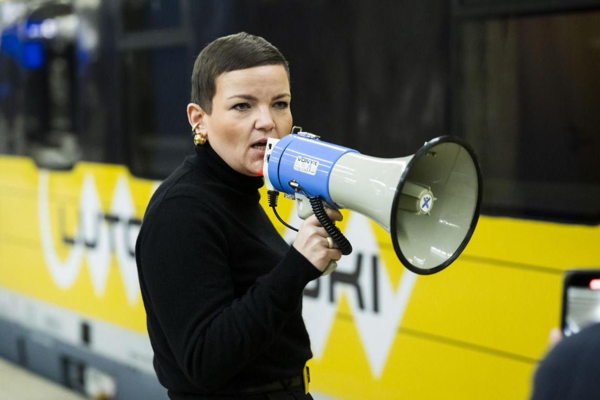 Minister kultury ruszyła na świąteczne zakupy
