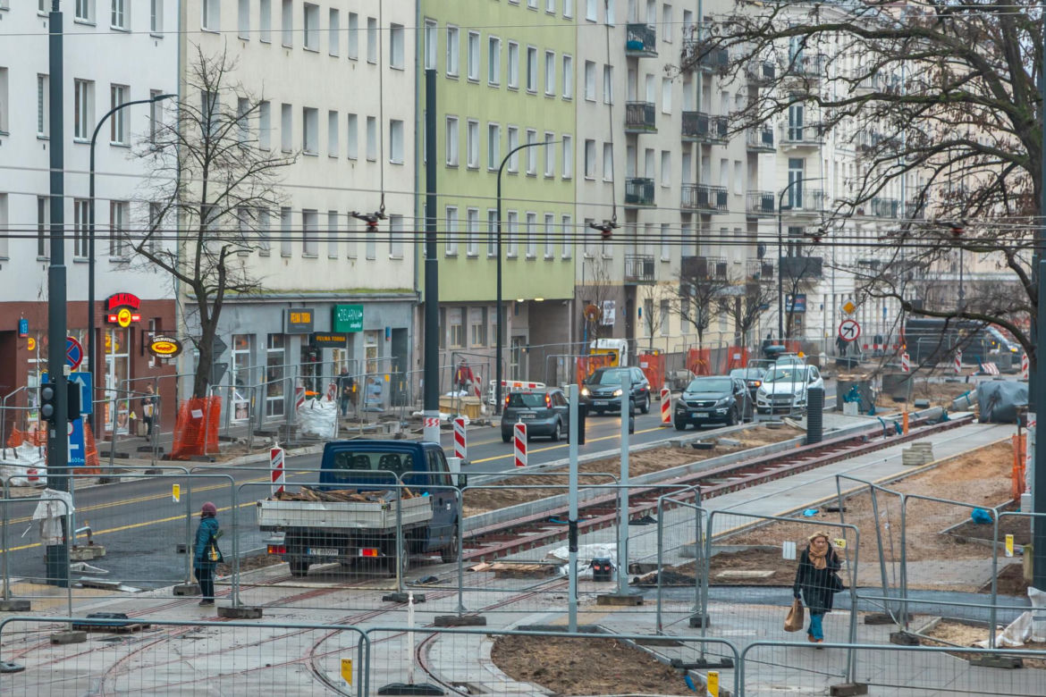 Budowa tramwaju na Rakowieckiej w Warszawie w styczniu 2025 r.