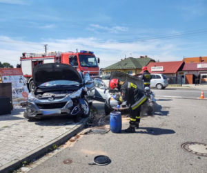 Nowy Sącz. Wypadek na ul. Tarnowskiej. Dzieci wśród poszkodowanych, trzy osoby w szpitalu [ZDJĘCIA]