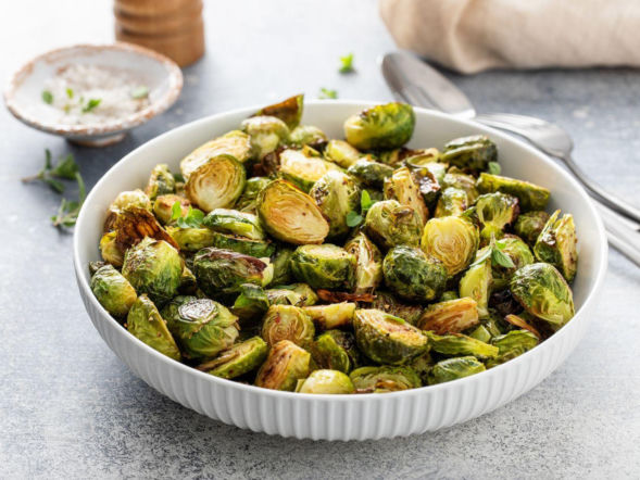 Nie gotuję, tylko smażę. Pyszną brukselkę z patelni z tego przepisu kochają wszyscy 
