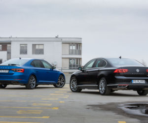 Volkswagen Passat Elegance vs Skoda Superb Sportline