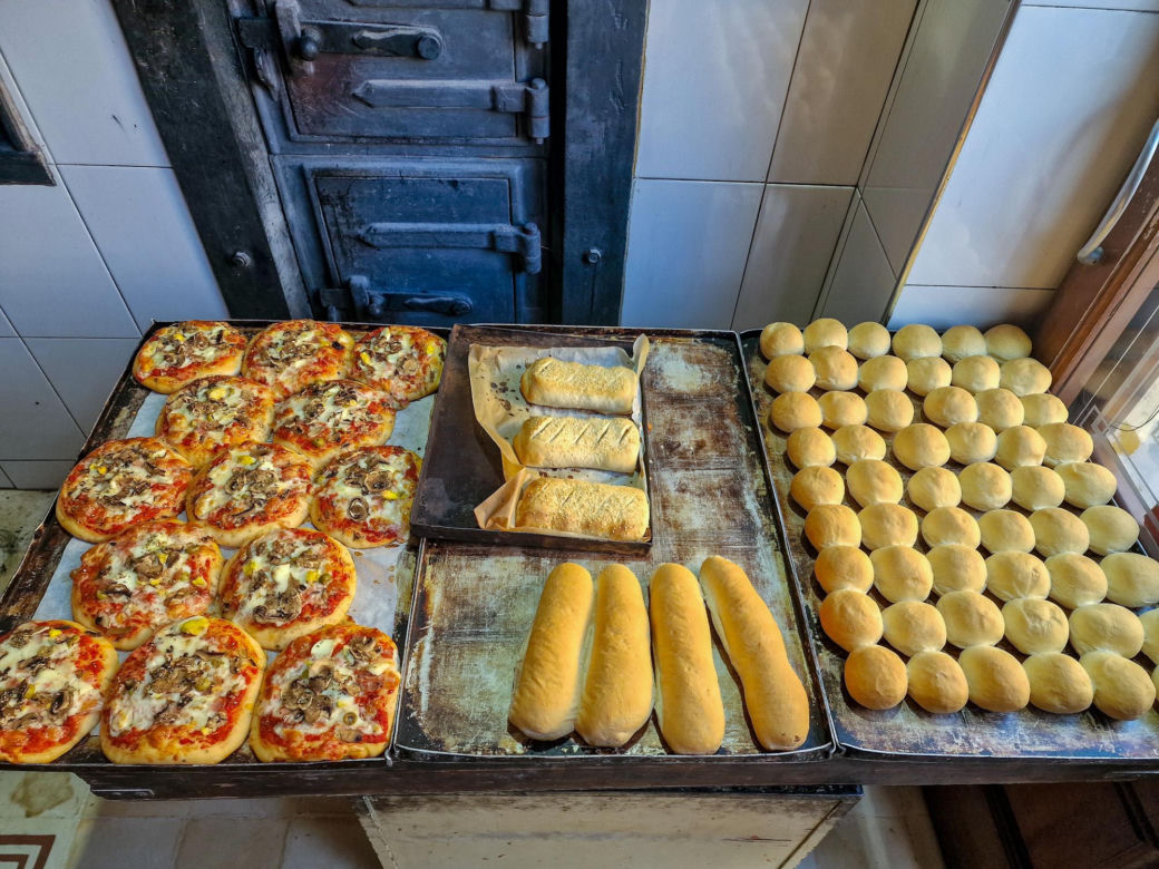 Lokalna piekarnia na wyspie Gozo, w której używa się tradycyjnego pieca opalenego drewnem