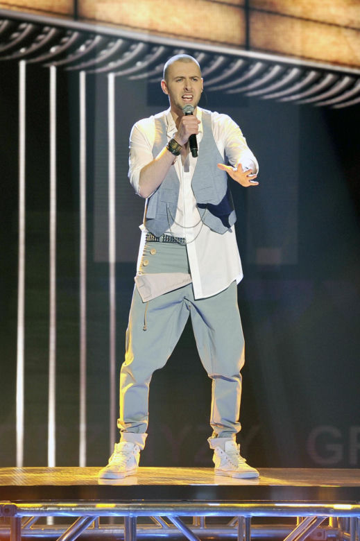 Grzegorz Hyży kiedyś i dziś. Od skromnego chłopaka z "X Factora" do ikony męskiego stylu