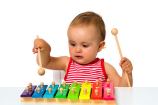 Dlaczego warto umuzykalniać dziecko?
