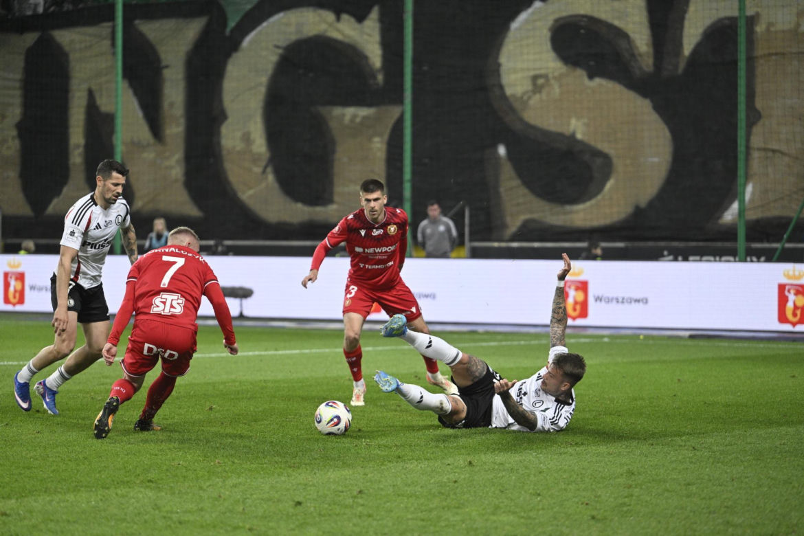 31. kolejka PKO BP Ekstraklasy 2025/2026. Mecz Legia Warszawa - Łódź Widzew