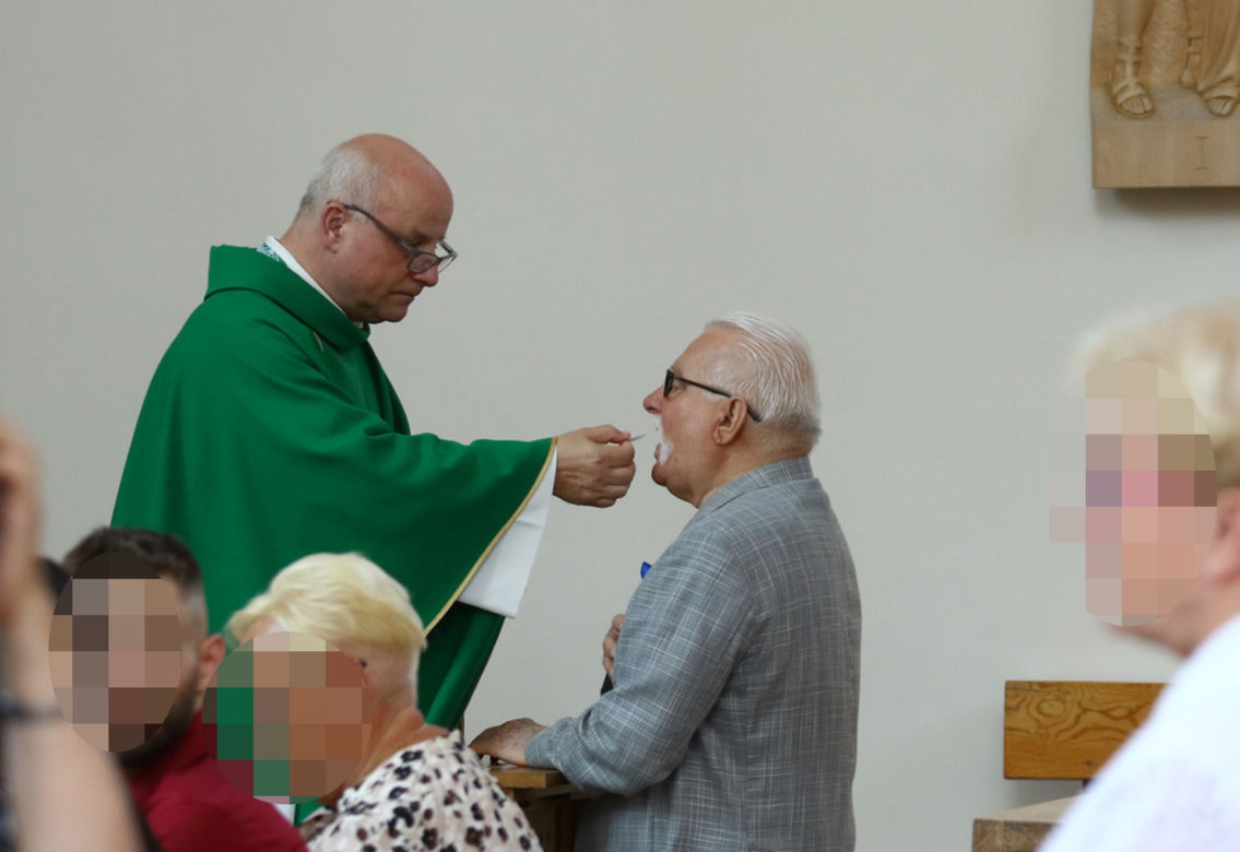 Lech Wałęsa wyszedł ze szpitala. Swoje kroki skierował do kościoła