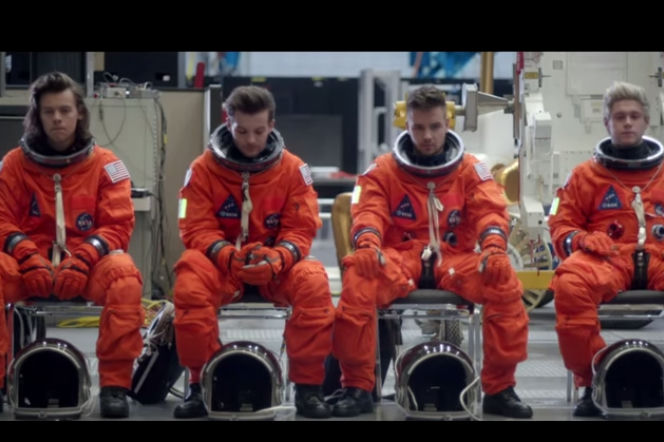 Drag Me Down kadr z teledysku One Direction