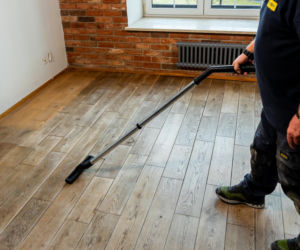 Murator Remontuje I Olejowanie podłogi