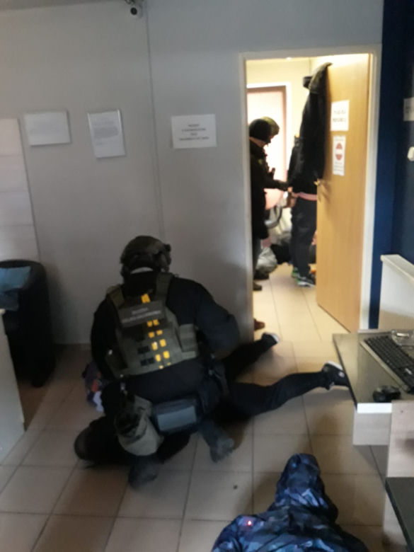 Jaskinia hazardu w salonie fryzjerskim