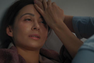 M jak miłość. Artur okłamuje córkę, by czuwać przy chorej Joannie - ZWIASTUN