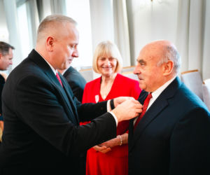 Złoty Gody par małżeńskich w Siedlcach - wręczenie pamiątkowych medali