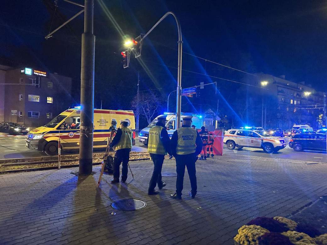 Śmiertelny wypadek na al. Waszyngtona. Tramwaj potrącił pieszego