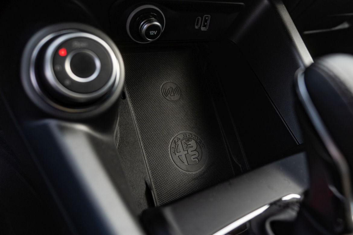 Alfa Romeo Tonale 1.5 T4 Hybrid 130 KM Edizione Speciale