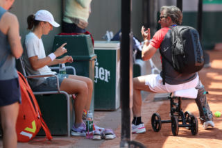 Iga Świątek na ostatnim treningu przez III rundą Roland Garros