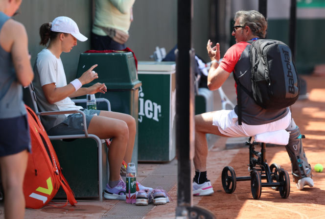 Iga Świątek na ostatnim treningu przez III rundą Roland Garros