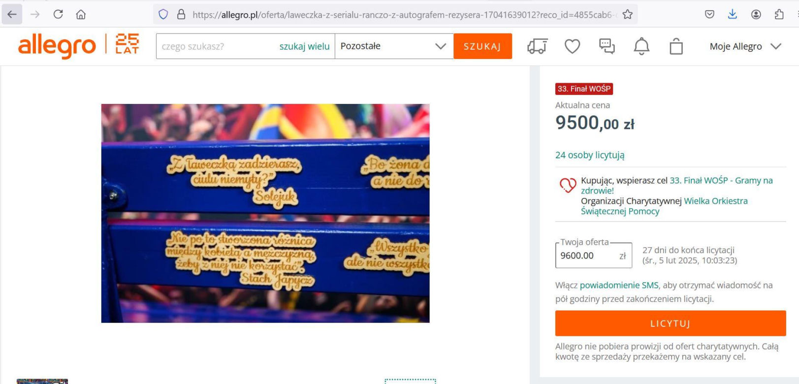 Kultowa ławeczka z "Rancza" wystawiona na sprzedaż. Pieniądze zostaną przeznaczone na szczytny cel