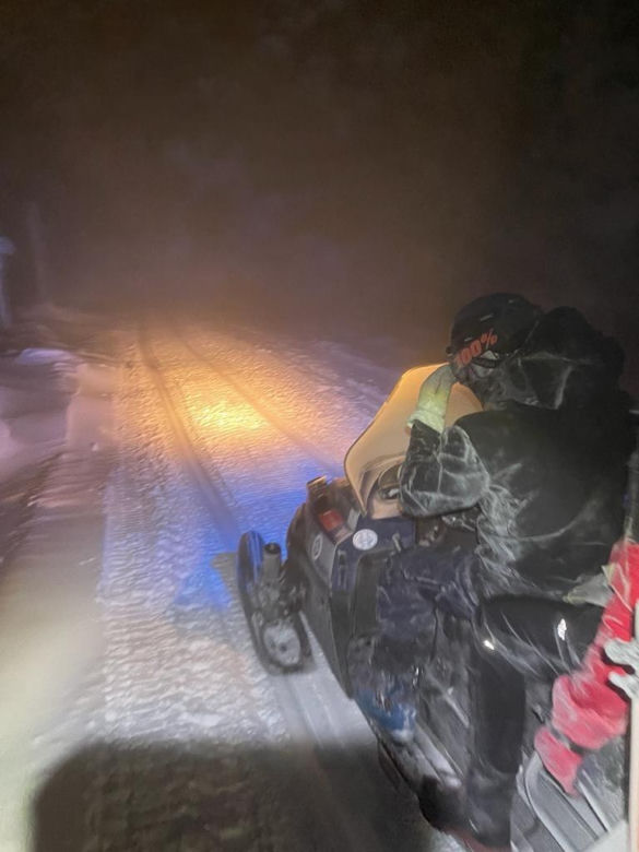 Wichura, mróz i ograniczona widoczność. Minuty dzieliły ich od tragedii