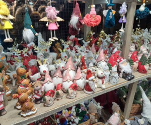 Jarmark Bożonarodzeniowy na Rynku Głównym w Krakowie 2025. Oferta wystawców